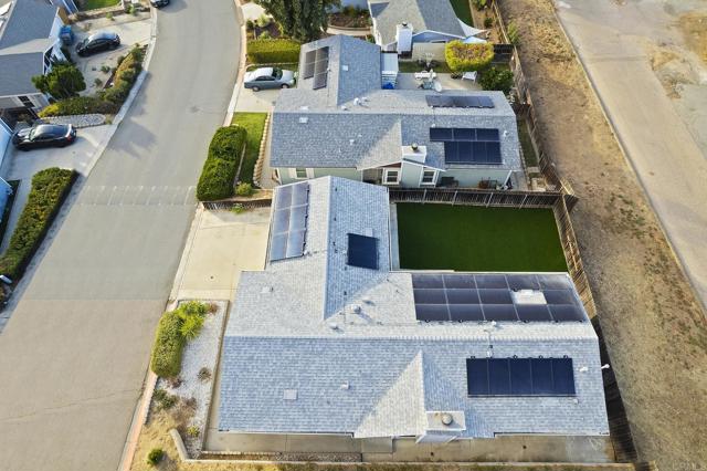 12694 Jackson Heights Drive, El Cajon CA: https://media.crmls.org/mediaz/18b8173f-a9fb-4086-b935-9bed16f90f5d.jpg