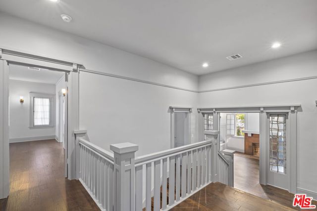 344 S Kingsley Drive, Los Angeles CA: https://media.crmls.org/mediaz/18b87e86-88cf-4eb5-8a92-47aee4bd08df.jpg