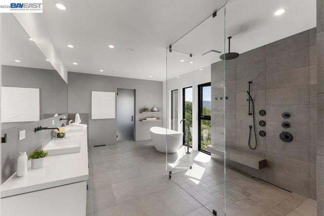 Image 39 of 60 For 2525 Biltmore Dr