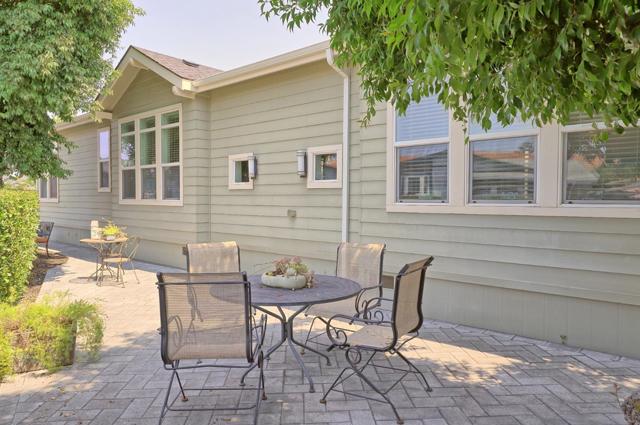278 Summer Circle, Morgan Hill CA: https://media.crmls.org/mediaz/18b91274-64cd-4a1b-8609-603dcfeae115.jpg