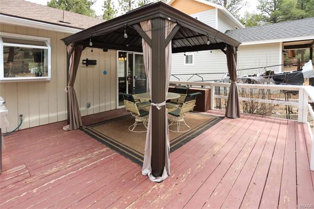 2324 Manzanita Lane, Big Bear CA: https://media.crmls.org/mediaz/18b9ef2f-0c3f-4605-b051-8f2ab0cd5b46.jpg