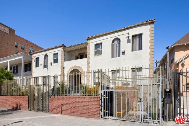 837 S Normandie Avenue, Los Angeles CA: https://media.crmls.org/mediaz/18ba0add-9e2d-47d6-b5c4-6fb67f3b3be9.jpg