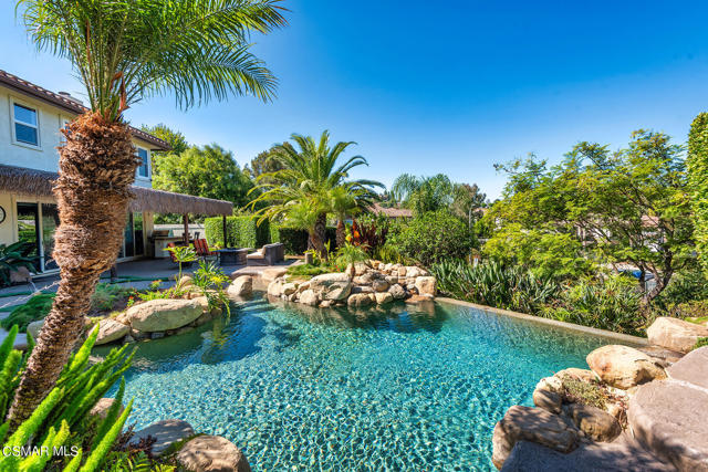 213 Heath Meadow Court, Simi Valley CA: https://media.crmls.org/mediaz/18ba42df-0a30-4217-8ca4-ffaf91d8ea7f.jpg
