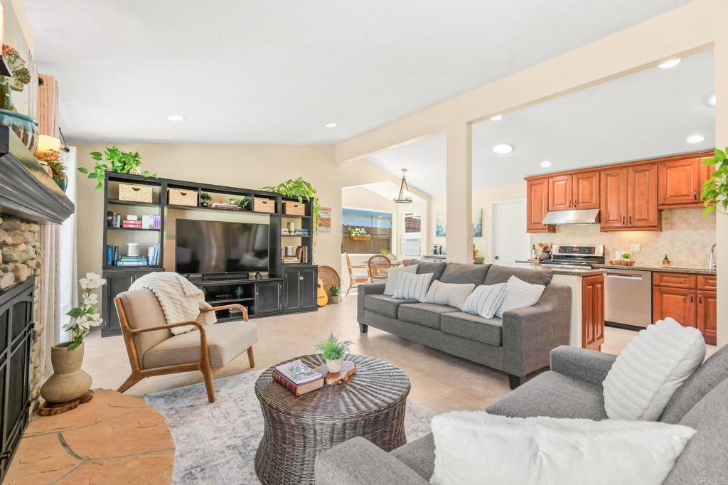 9466 Larrabee Avenue - photo 15