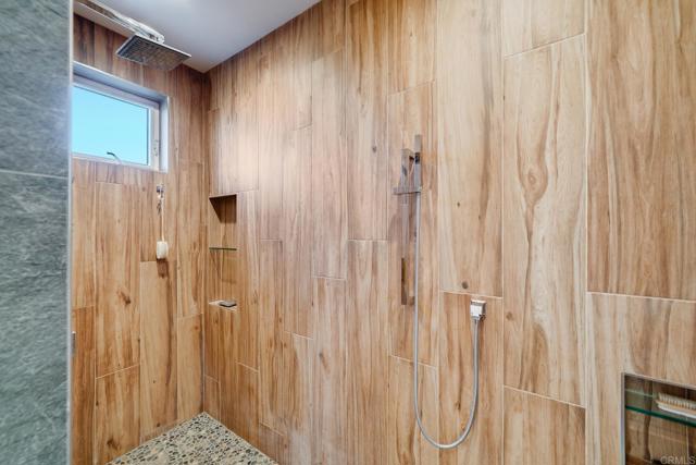 403 Black Canyon Place, Ramona CA: https://media.crmls.org/mediaz/18bdc6aa-1a2c-4aaf-b19a-85bc4c7264d2.jpg