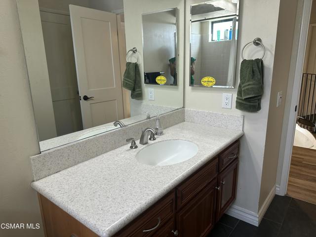 1961 Mccrea Road, Thousand Oaks CA: https://media.crmls.org/mediaz/18bdce15-145e-4efe-a6a6-dcf84c2476bf.jpg