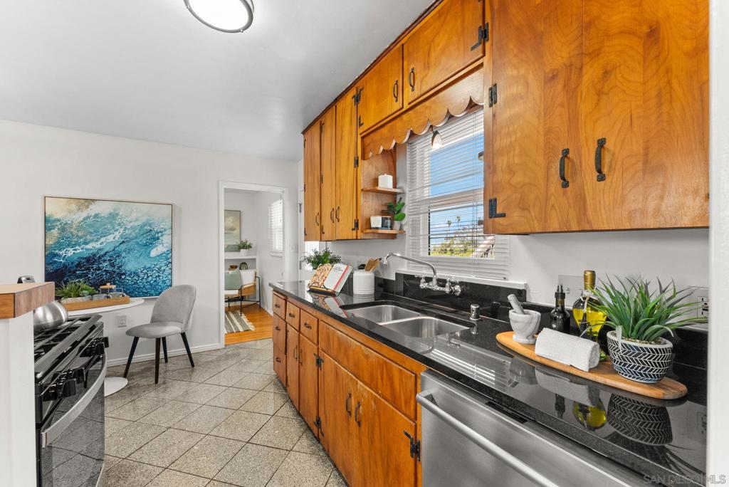 4540 Voltaire - photo 8