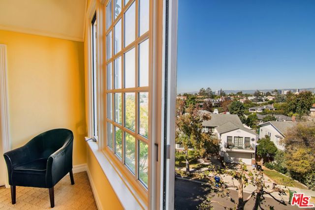 2653 PATRICIA Avenue, Los Angeles CA: https://media.crmls.org/mediaz/18bdf4d7-795a-456f-9e10-d2958ff236a7.jpg