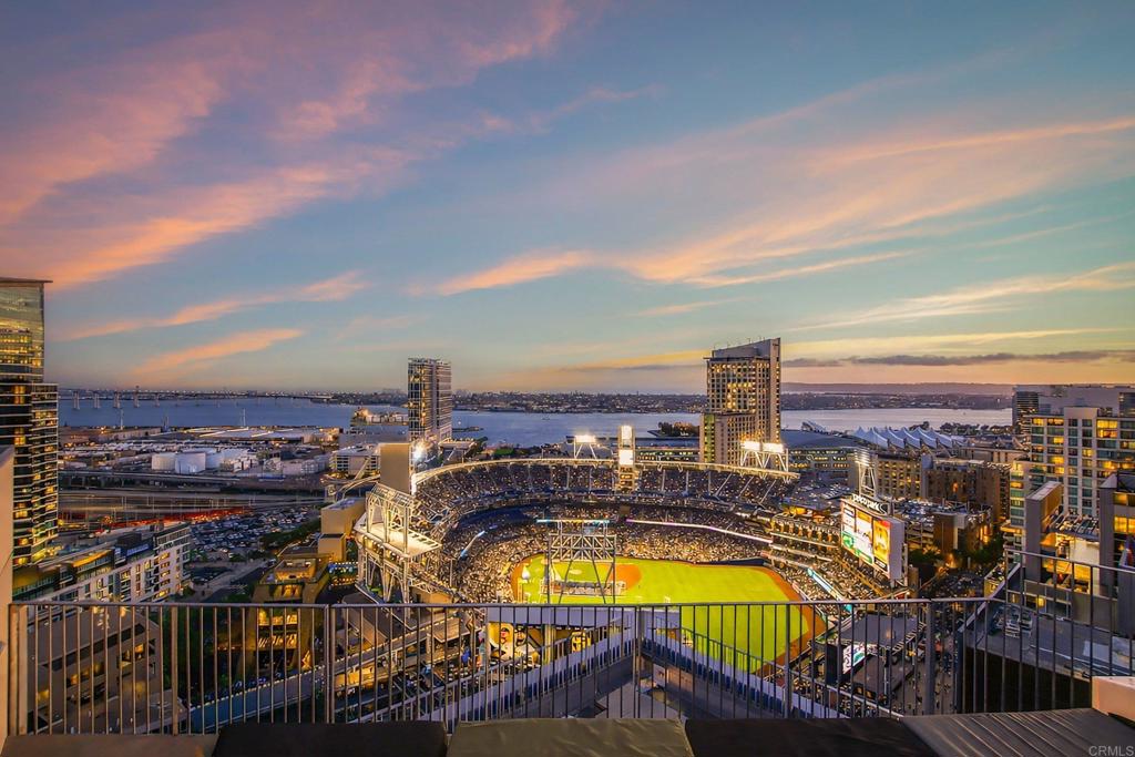 321 10th Avenue - photo 10