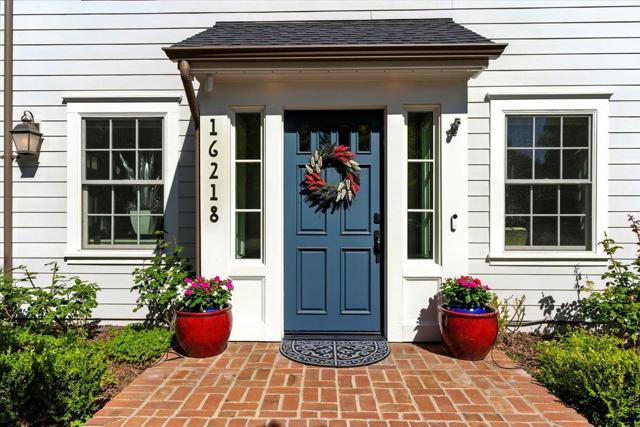 16218 George St, Los Gatos CA: https://media.crmls.org/mediaz/18be75fb-f7c6-4c7c-aca8-91b71a28b3be.jpg