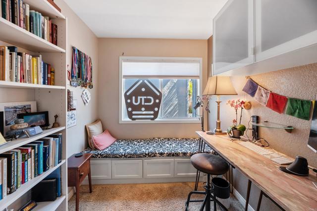 Detail Gallery Image 25 of 47 For 5073 Sea Mist Ct., San Diego,  CA 92121 - 5 Beds | 3 Baths