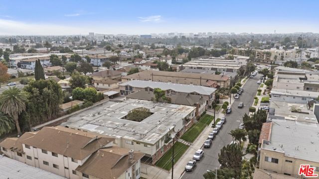 530 Evergreen Street, Inglewood CA: https://media.crmls.org/mediaz/18c0e9e4-fa37-4728-97d4-f7617220fcd2.jpg