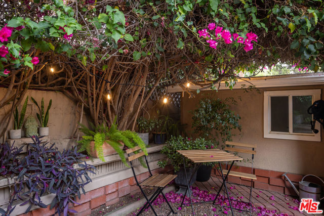 1519 Morton Terrace, Los Angeles CA: https://media.crmls.org/mediaz/18c10fec-a0f9-41ec-b977-b80adda9e699.jpg