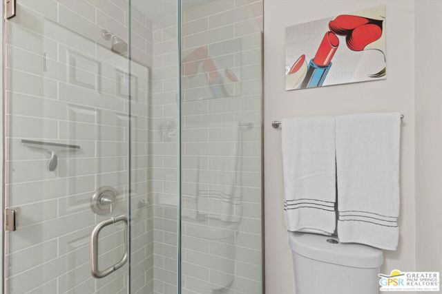 1186 S San Joaquin Drive, Palm Springs CA: https://media.crmls.org/mediaz/18c12b8b-fabf-4f86-946b-fa4abeea65aa.jpg