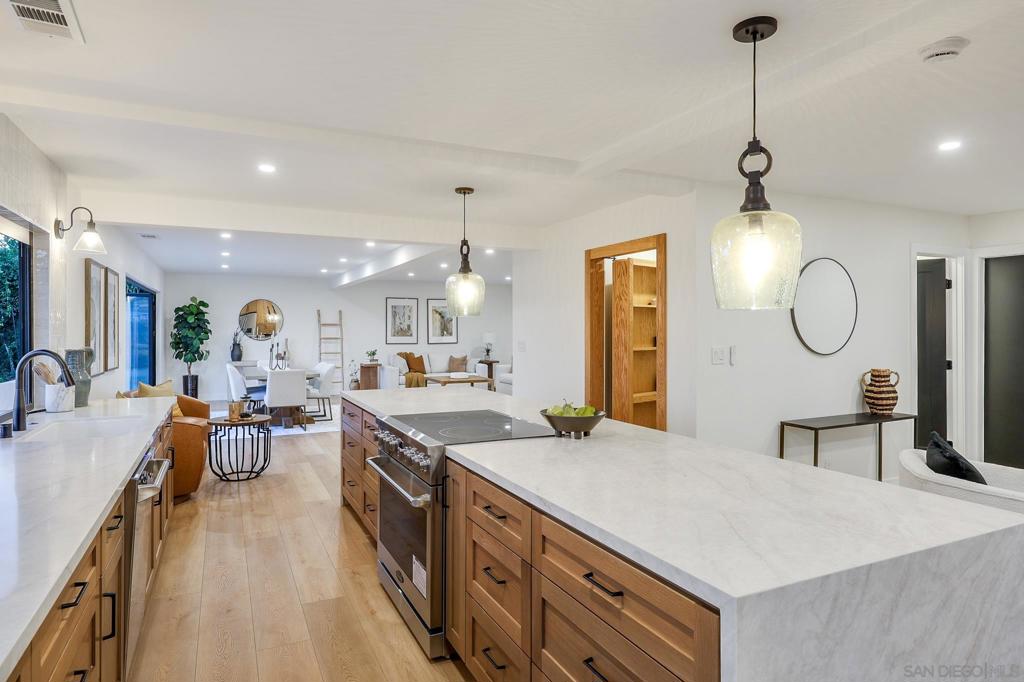 5777 Desert View Dr - photo 20