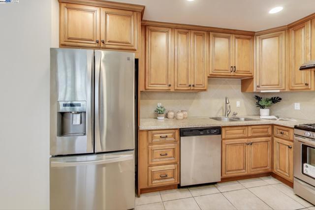 Image 11 of 37 For 15535 Sedgeman St