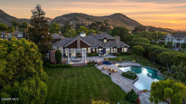 1816 Brittany Park Road, Camarillo CA: https://media.crmls.org/mediaz/18c43e70-409e-41f7-a109-d1d141b0c9bf.jpg