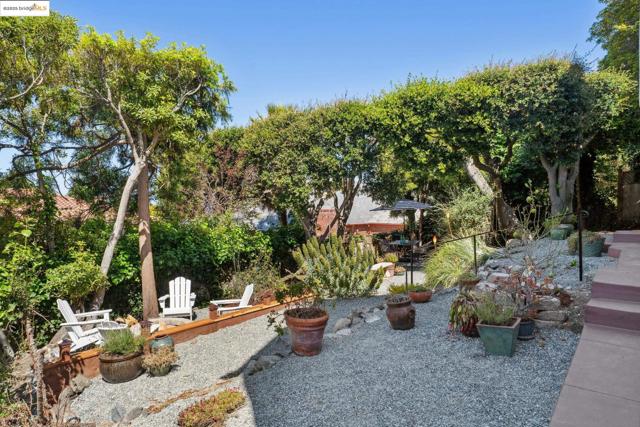 744 Coventry Road, Kensington CA: https://media.crmls.org/mediaz/18c5bfc2-b158-49cc-a628-3d5fd9266374.jpg