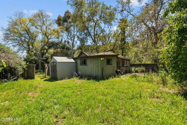 5682 Pine Grove Road, Santa Paula CA: https://media.crmls.org/mediaz/18c5d074-2315-4d94-b299-1cabe5864353.jpg