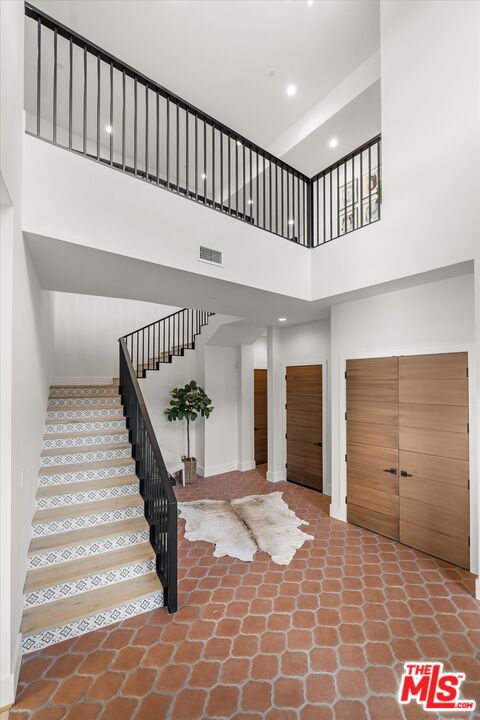 2082 Las Canoas Road, Santa Barbara CA: https://media.crmls.org/mediaz/18c6d59d-4af4-421d-92fc-5bb972626c7c.jpg