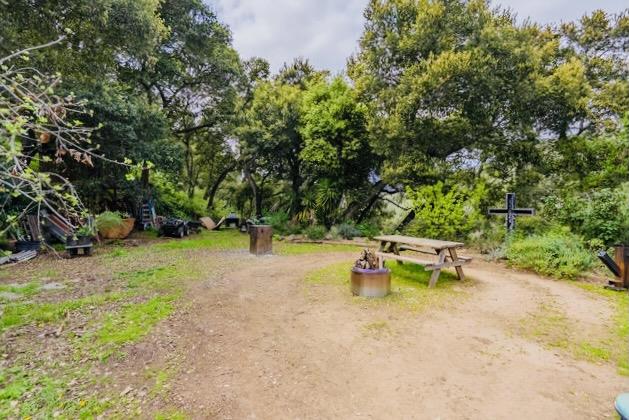 4101 San Juan Canyon Road, San Juan Bautista CA: https://media.crmls.org/mediaz/18c8deef-4b6f-42ab-9385-afc4c2c7b398.jpg