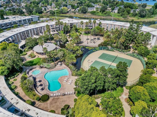 3050 Rue D'Orleans, San Diego CA: https://media.crmls.org/mediaz/18c904eb-e9e2-4909-8ba7-cb664df0b766.jpg