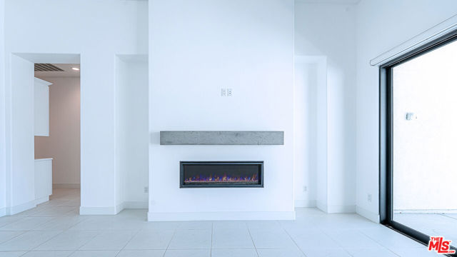 75601 Montage, Palm Desert CA: https://media.crmls.org/mediaz/18c91eea-25d7-4b4e-a310-9d2332e65116.jpg