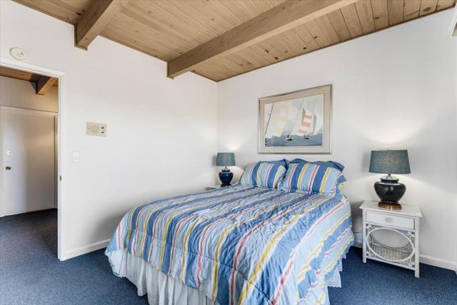 617 Beach Drive, Aptos CA: https://media.crmls.org/mediaz/18ca2169-a754-49ce-9b81-ea599cf8a09e.jpg