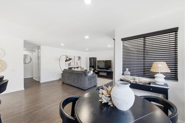 Detail Gallery Image 21 of 28 For 6349 Caminito Salado, San Diego,  CA 92111 - 3 Beds | 2 Baths