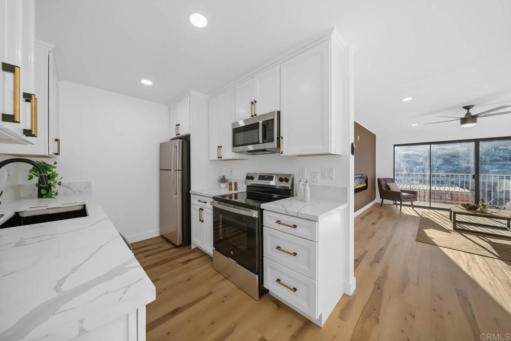2360 Hosp Way - photo 6