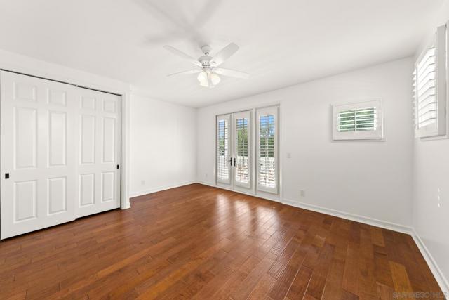 261 G Ave, Coronado CA: https://media.crmls.org/mediaz/18cc4d5a-0a19-4ad3-821e-0fd79c7b72d1.jpg