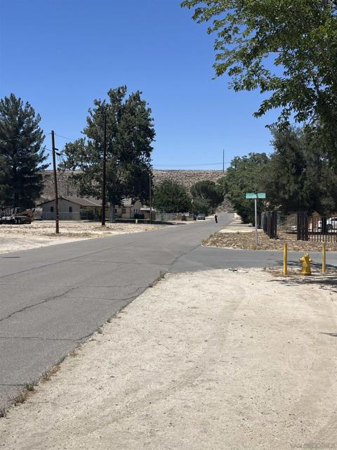 1213 Heber Street, Jacumba CA: https://media.crmls.org/mediaz/18cc749b-d5af-46ab-9a6c-197e6b2779af.jpg