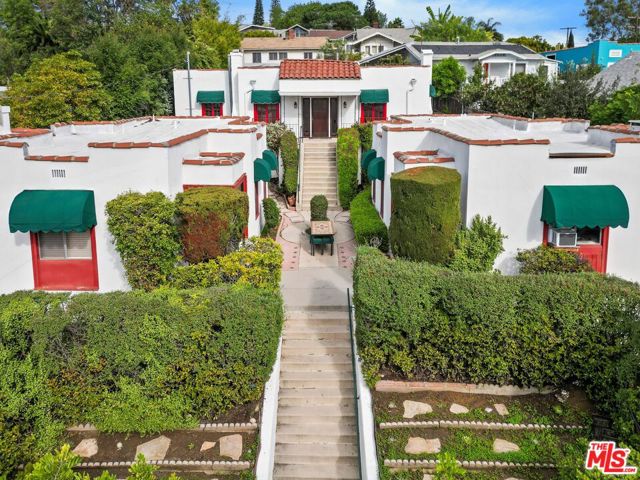 1811 Effie Street, Los Angeles CA: https://media.crmls.org/mediaz/18cc7bd1-dabd-4b4c-a00c-9099a295e119.jpg