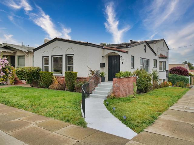 3000 56th Avenue, Oakland CA: https://media.crmls.org/mediaz/18ccc2ff-d66e-4eb0-a79e-cca7e6c84e33.jpg
