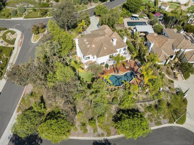 2505 Monterey Glen, Escondido CA: https://media.crmls.org/mediaz/18ce18a8-3090-4855-8a77-e6f0bd02e0ce.jpg