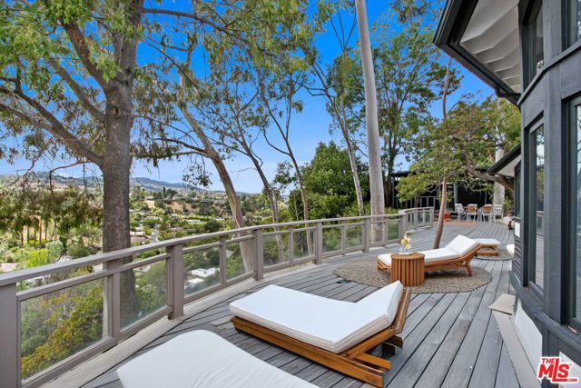 3553 Cody Road, Sherman Oaks CA: https://media.crmls.org/mediaz/18ce217d-b7a1-41c4-949b-794fd1bb4cdc.jpg