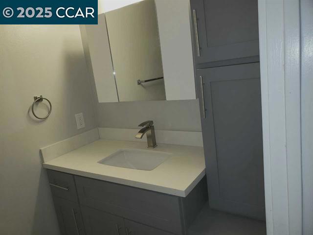 2742 Oak Rd, Walnut Creek CA: https://media.crmls.org/mediaz/18ce665e-7deb-4edd-b284-96ec8ab57dda.jpg