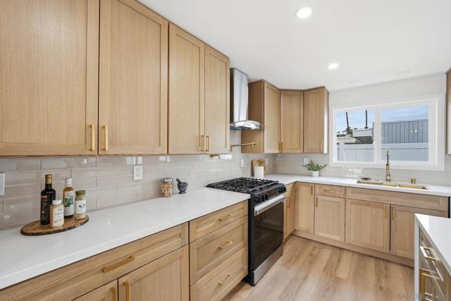 1224 Louden Ln, Imperial Beach CA: https://media.crmls.org/mediaz/18ce760f-88c5-4b66-8435-456bf976f06e.jpg