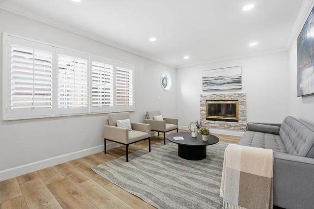 11383 Stonecress Avenue, Fountain Valley CA: https://media.crmls.org/mediaz/18d1d371-46b9-45b4-ae90-61f662af1ab1.jpg