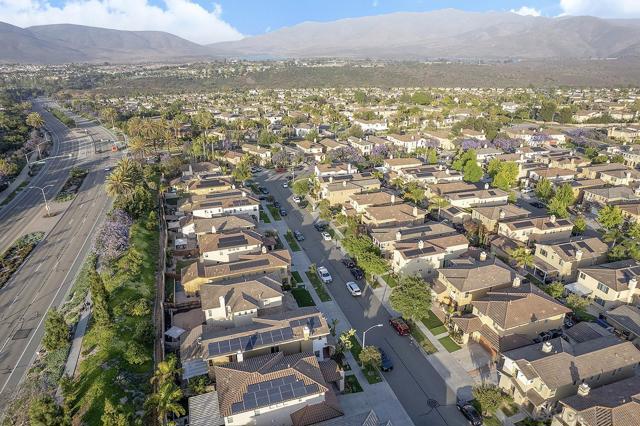 2361 porch swing st, Chula Vista CA: https://media.crmls.org/mediaz/18d2a459-8d6a-4458-b280-08a4cae99cd4.jpg