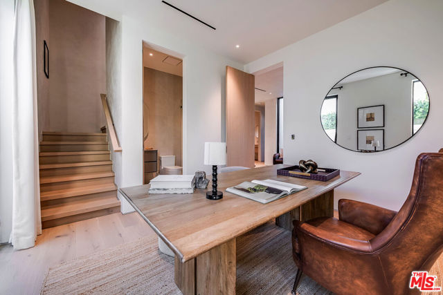 524 N Sierra Bonita Avenue Los Angeles CA 90036