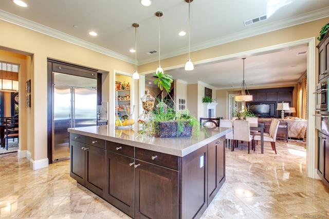 671 Via Maggiore, Chula Vista CA: https://media.crmls.org/mediaz/18d456b3-e131-4c96-9c7b-48c22f30ac36.jpg