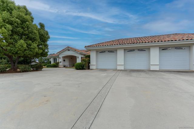 2377 Vern Drive, Fallbrook CA: https://media.crmls.org/mediaz/18d65cd1-76a4-4b78-8cab-942d93d39f81.jpg