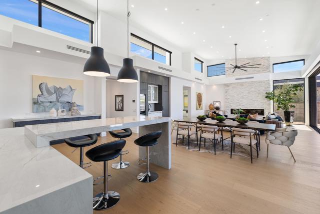 3 Siena Vista Court, Rancho Mirage CA: https://media.crmls.org/mediaz/18d6f8e4-cc67-44bb-8533-634b66dae067.jpg