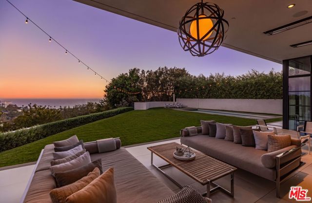 400 Amalfi Drive photo 42