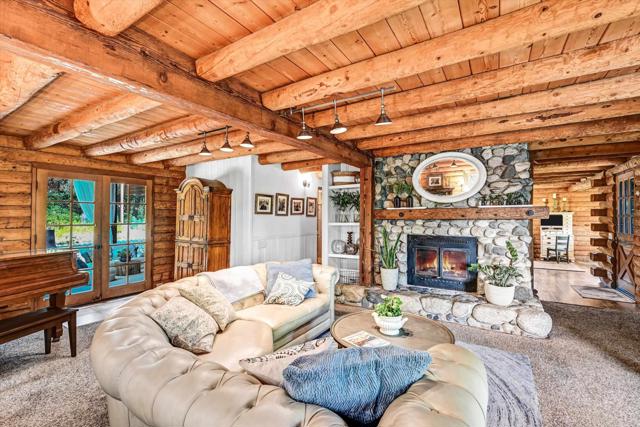 3127 Alta Vista Drive, Fallbrook CA: https://media.crmls.org/mediaz/18d7acba-41bd-4493-9ead-53476c24359d.jpg