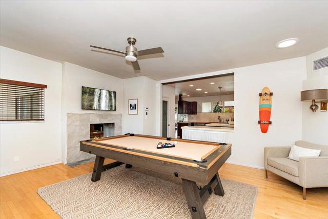 2030 E Amado Road, Palm Springs CA: https://media.crmls.org/mediaz/18d86472-1c03-405b-9bb0-ac4006acf436.jpg