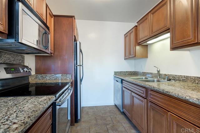 Detail Gallery Image 13 of 20 For 4093 1st Ave #5,  San Diego,  CA 92103 - 2 Beds | 2 Baths