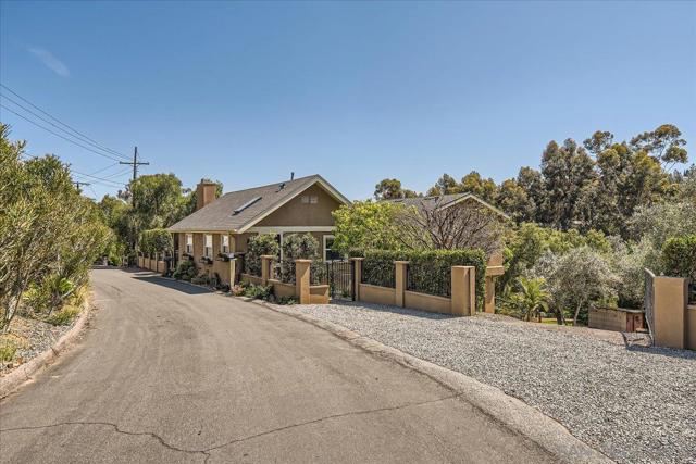 4359 Date Ave, La Mesa CA: https://media.crmls.org/mediaz/18d9c765-2db5-480d-aae9-665ba3cf08d1.jpg
