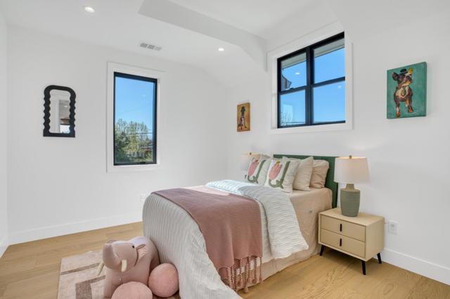 1270 W Hacienda Avenue, Campbell CA: https://media.crmls.org/mediaz/18d9f777-6774-4151-bbae-785718296946.jpg